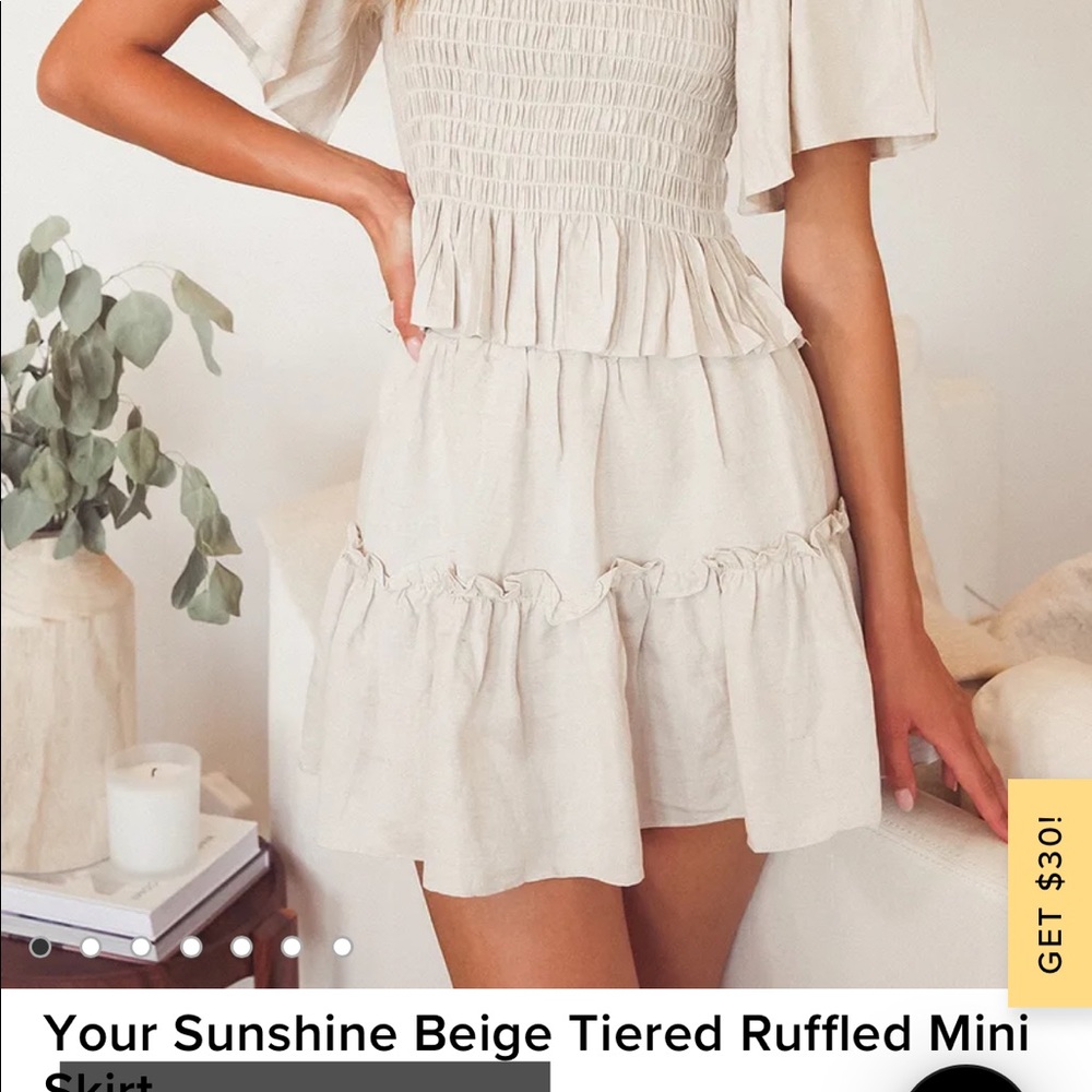 Ruffled mini skirt
